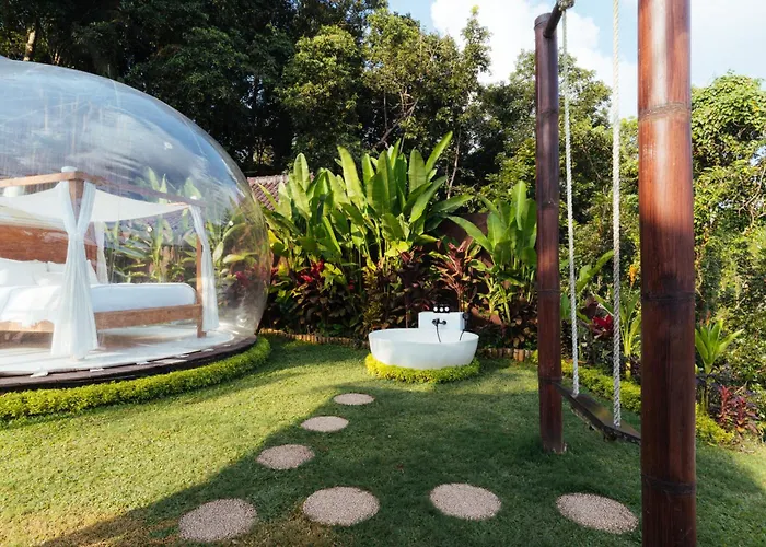 Bubble 7 - Cozy Bubble Retreat White Bath Ubud Tampaksiring